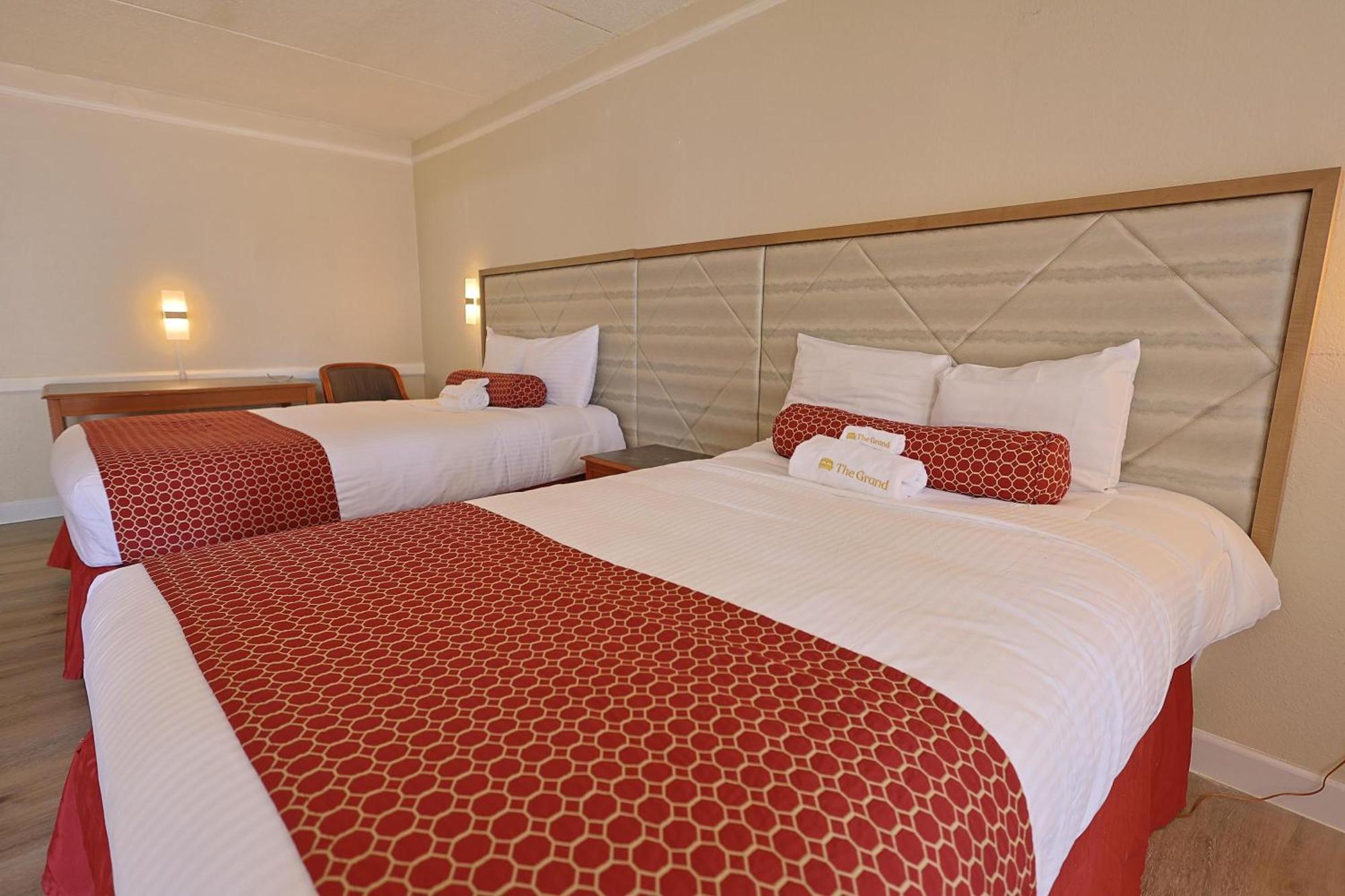 The Grand By Capital O Texarkana I-30 Экстерьер фото