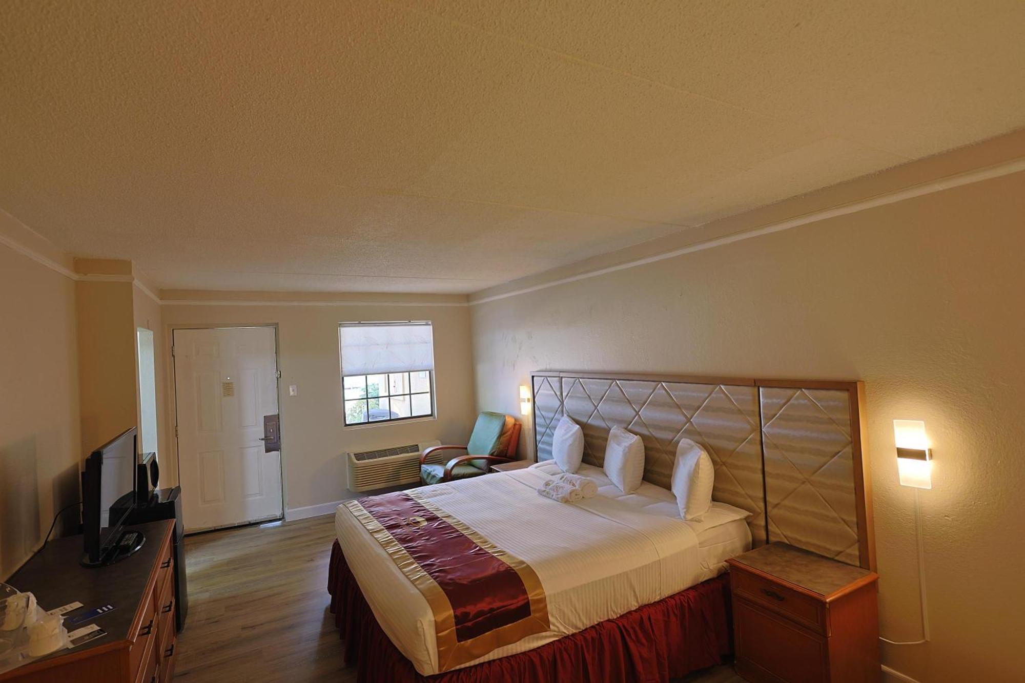 The Grand By Capital O Texarkana I-30 Экстерьер фото