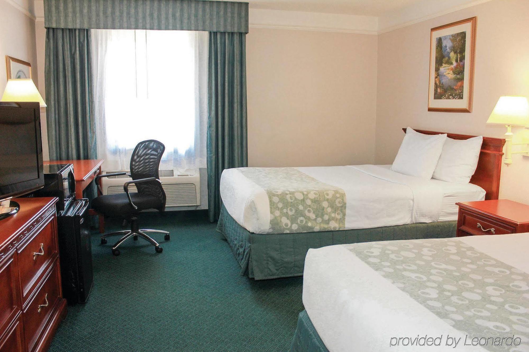 The Grand By Capital O Texarkana I-30 Экстерьер фото